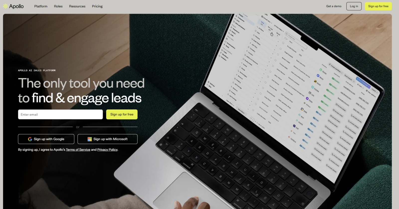 6 Lead Finder Tools That Help Sales Teams Close Faster image Apollo