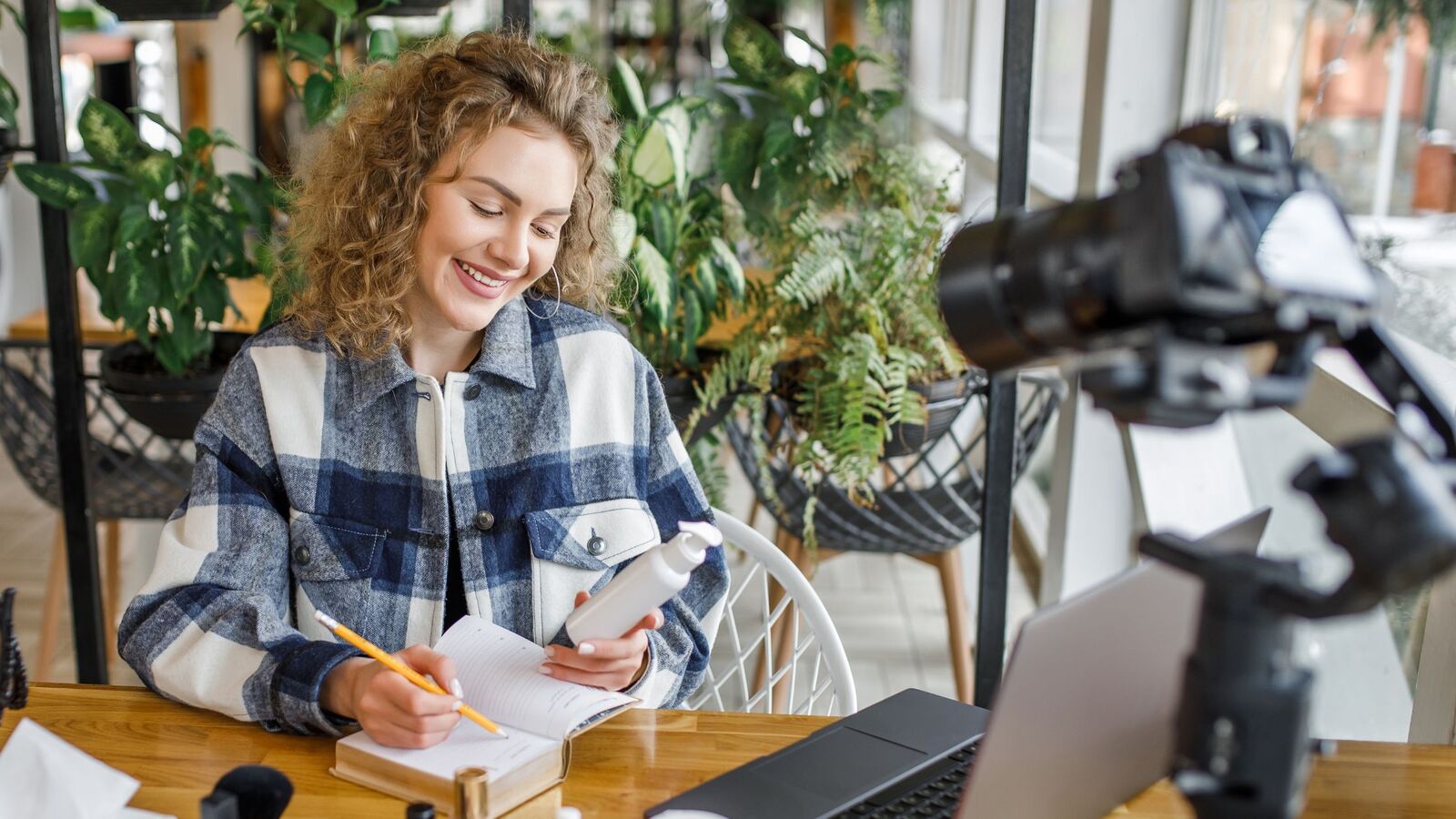 How to Use Video Marketing to Grow Your Business in 2025